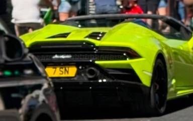 UK Number Plate 7 SN on a 2022 Green Lamborghini Huracan Evo Lp 640-4 S-A