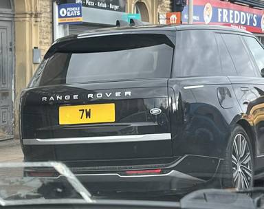 UK Number Plate 7 W on a 2022 Black Land Rover