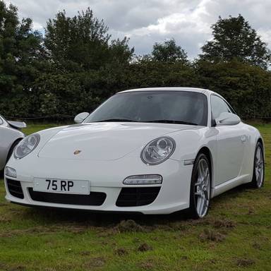 UK Number Plate 75 RP on a 2009 White Porsche 911