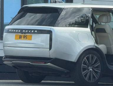 UK Number Plate 81 RS on a 2024 Silver Land Rover Range Rover Autobio D Mhev A