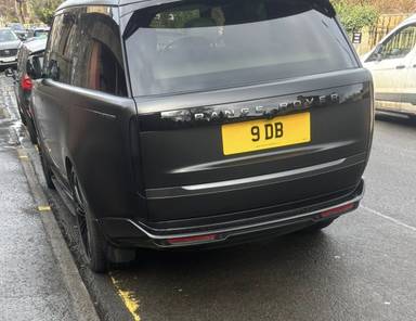 UK Number Plate 9 DB on a 2025 Black Land Rover Range Rover Autobio D Mhev A