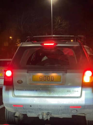 UK Number Plate 90 OD on a 2008 Silver Land Rover Freelander