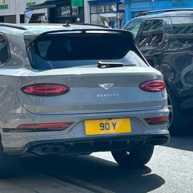 UK Number Plate 90 Y on a 2024 Grey Bentley Bentayga S V8 Auto