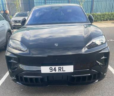 UK Number Plate 94 RL on a 2026 Black Porsche Cayenne-E Turbo