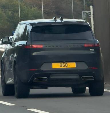 UK Number Plate 95 O on a 2022 Black Land Rover Range Rover Sprt Dyn Se Mhev A