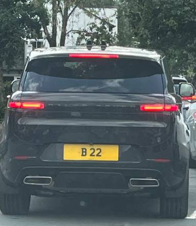 UK Number Plate B 22 on a 2025 Black Land Rover R-Rover Sport Dyn Se D Mhev A