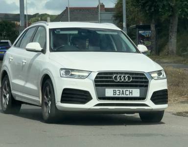 UK Number Plate B3 ACH on a 2017 White Audi Q3