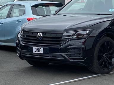 UK Number Plate DN 8 on a 2022 Black Volkswagen Touareg V6 Black Edition Tdi A