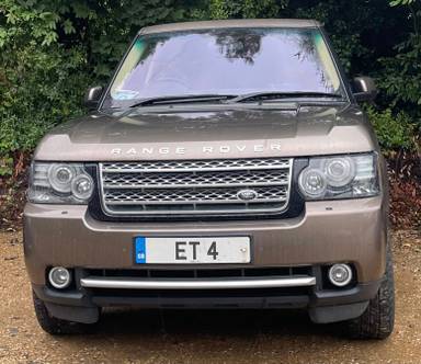 UK Number Plate ET 4 on a 2011 Bronze Land Rover Range Rover