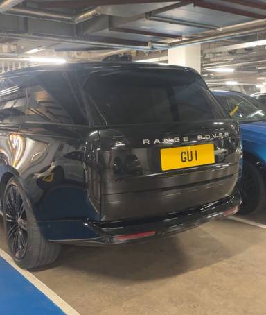 UK Number Plate GU 1 on a 2022 Black Land Rover Range Rover Autobio D Mhev A