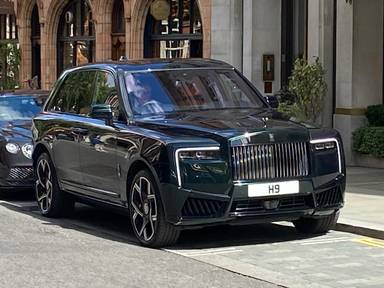 UK Number Plate H 9 on a 2024 Green Rolls Royce Cullinan Black Badge Auto
