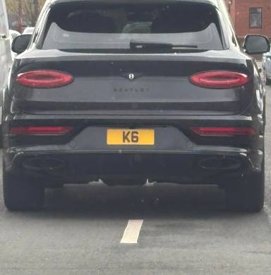 UK Number Plate K 6 on a 2021 Black Bentley Bentayga