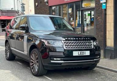 UK Number Plate LEO 1 on a 2014 Black Land Rover Range Rover