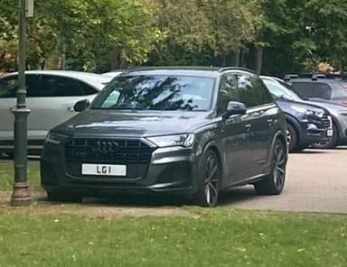 UK Number Plate LG 1 on a 2024 Grey Audi Q7