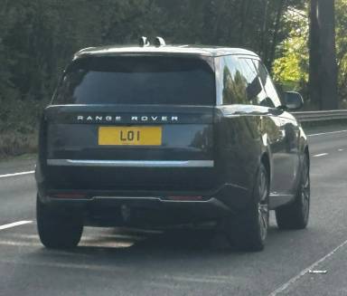 UK Number Plate LO 1 on a 2024 Grey Land Rover Range Rover Autobio D Mhev A
