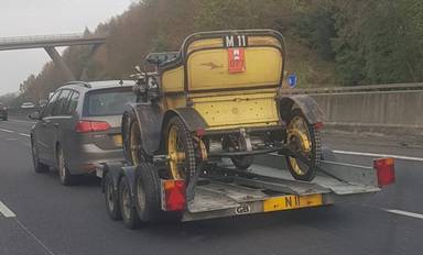 UK Number Plate M 11 on a 1901 Yellow De Dion Bouton G