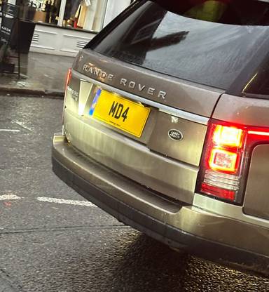 UK Number Plate MD 4 on a 2016 Brown Land Rover Range Rover