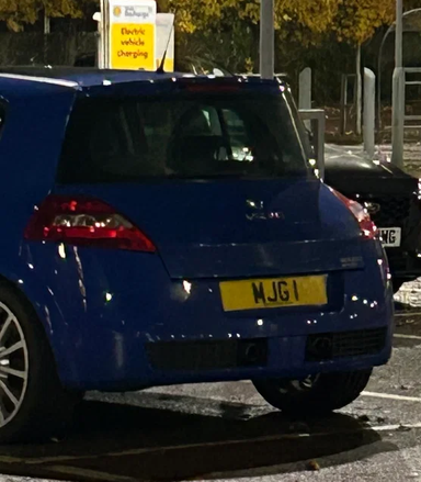 UK Number Plate MJG 1 on a 2006 Blue Renault Megane