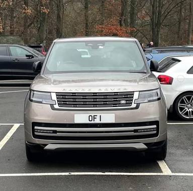 UK Number Plate OF 1 on a 2024 Grey Land Rover Range Rover Se D Mhev Auto