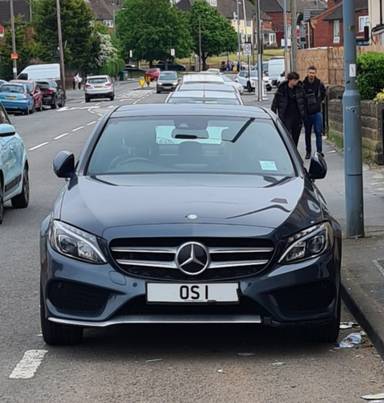 UK Number Plate OS 1 on a 2014 Grey Mercedes-Benz C