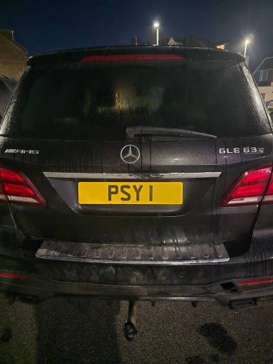 UK Number Plate PSY 1 on a 2017 Black Mercedes-Benz GLE