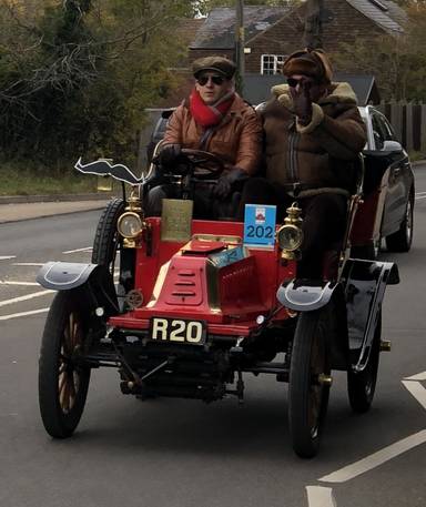 UK Number Plate R 20 on a 1920 RED Dedionbouton