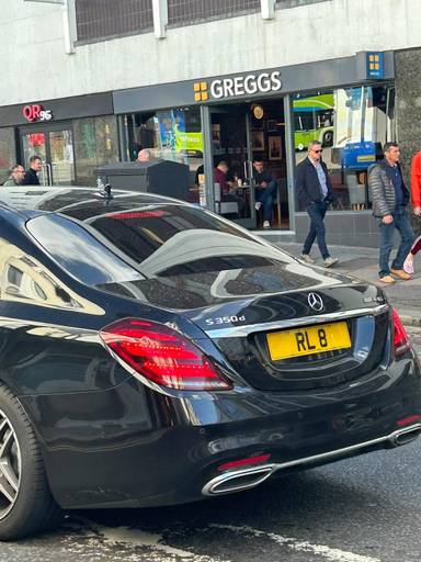 UK Number Plate RL 8 on a 2019 Black Mercedes-Benz S-Class