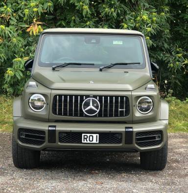 UK Number Plate RO 1 on a 2019 Green Mercedes-Benz G