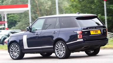 UK Number Plate T 999 on a 2018 Blue Land Rover Range Rover