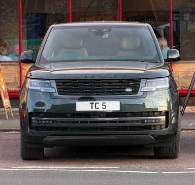 UK Number Plate TC 5 on a 2023 Green Land Rover Range Rover Autobio D Mhev A