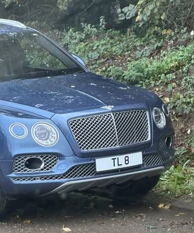 UK Number Plate TL 8 on a 2017 Blue Bentley Bentayga