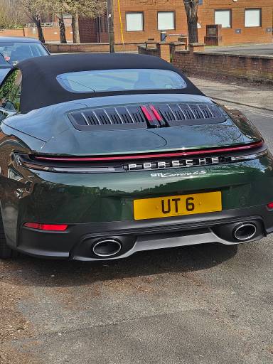 UK Number Plate UT 6 on a 2026 Green Porsche 911 Carrera 4s S-A