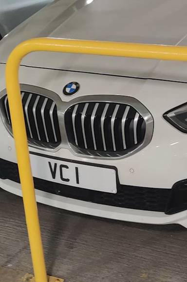 UK Number Plate VC 1 on a 2020 White BMW 118