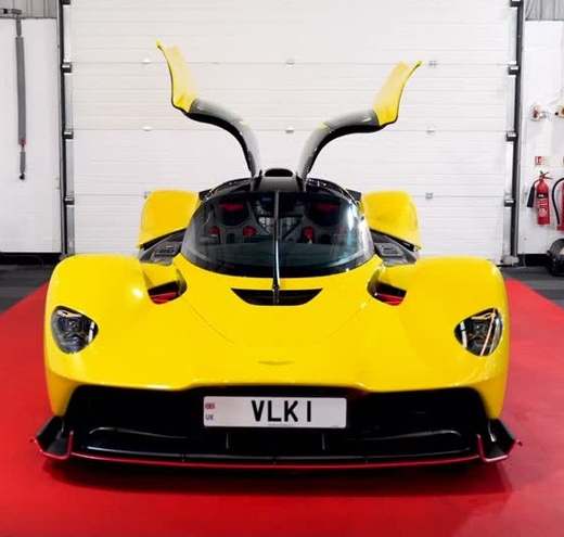 VLK 1 number plate – The Singh Collection