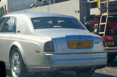 UK Number Plate XE 1 on a 2018 Silver Rolls Royce